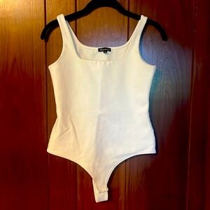 White squared-neckline bodysuit
